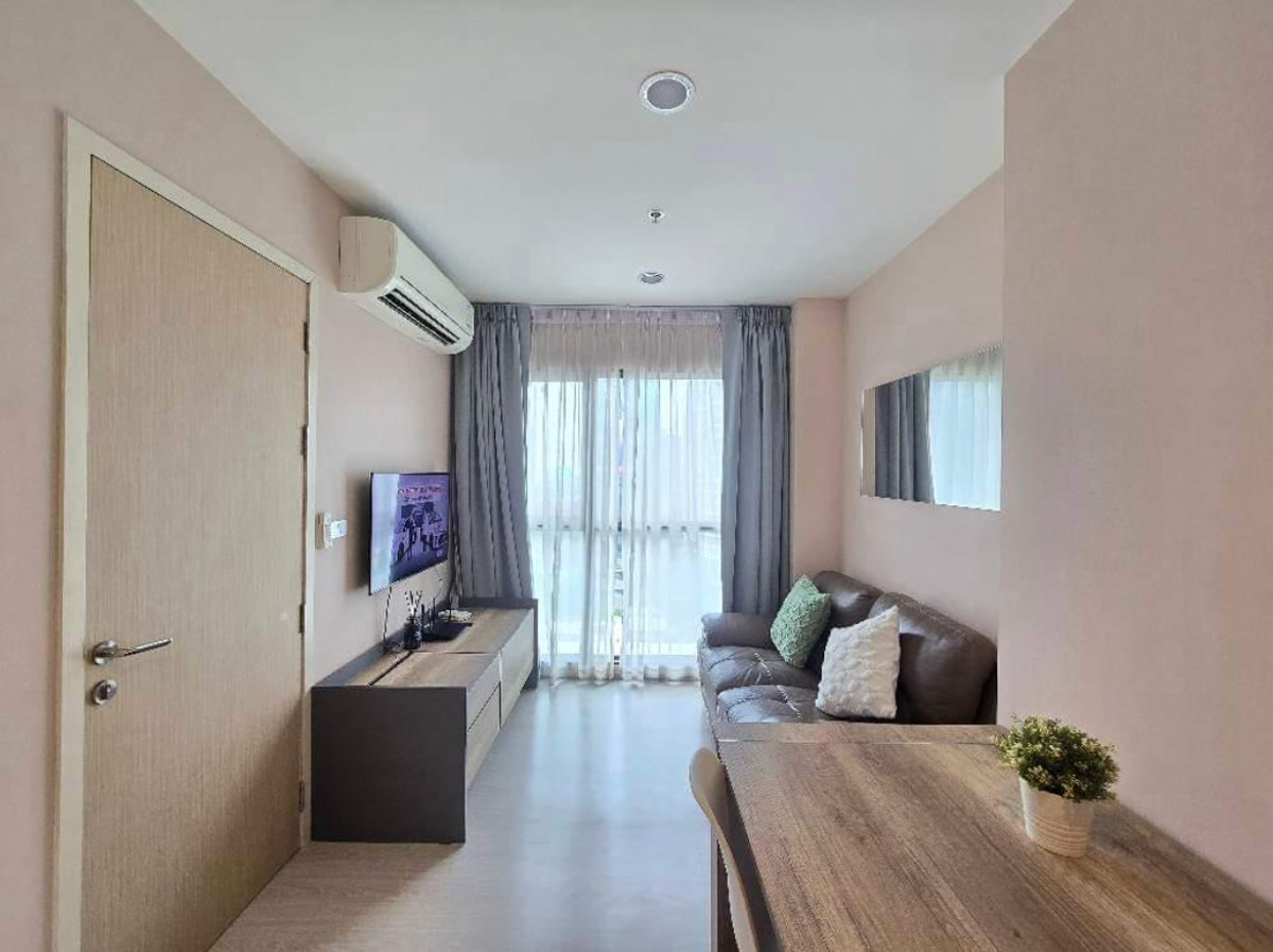 ให้เช่าคอนโดพระราม 9 เพชรบุรีตัดใหม่ RCA : Condo for Rent: Rhythm Asoke II Near MRT Rama 9