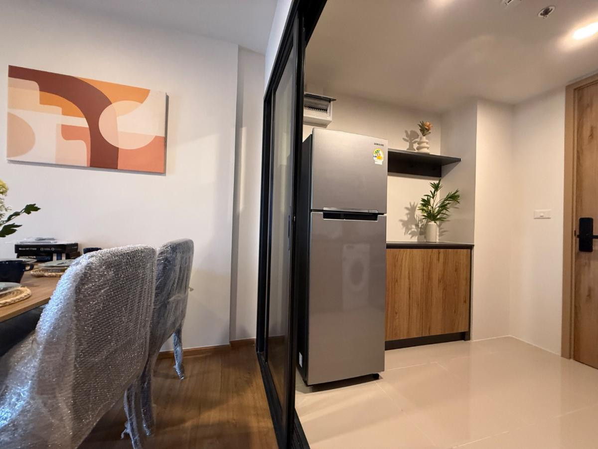 ขายคอนโดลาดพร้าว เซ็นทรัลลาดพร้าว : 💥 Rare Unit! ขายห้องตัวอย่างแต่งครบ ดีลที่ดีที่สุด วิวสวน 8 ไร่ ห้องเดียวเท่านั้น! มาพร้อมสิทธิ์ “อยู่ฟรี..ไม่ต้องจ่ายค่าส่วนกลาง 5 ปีเต็ม!“