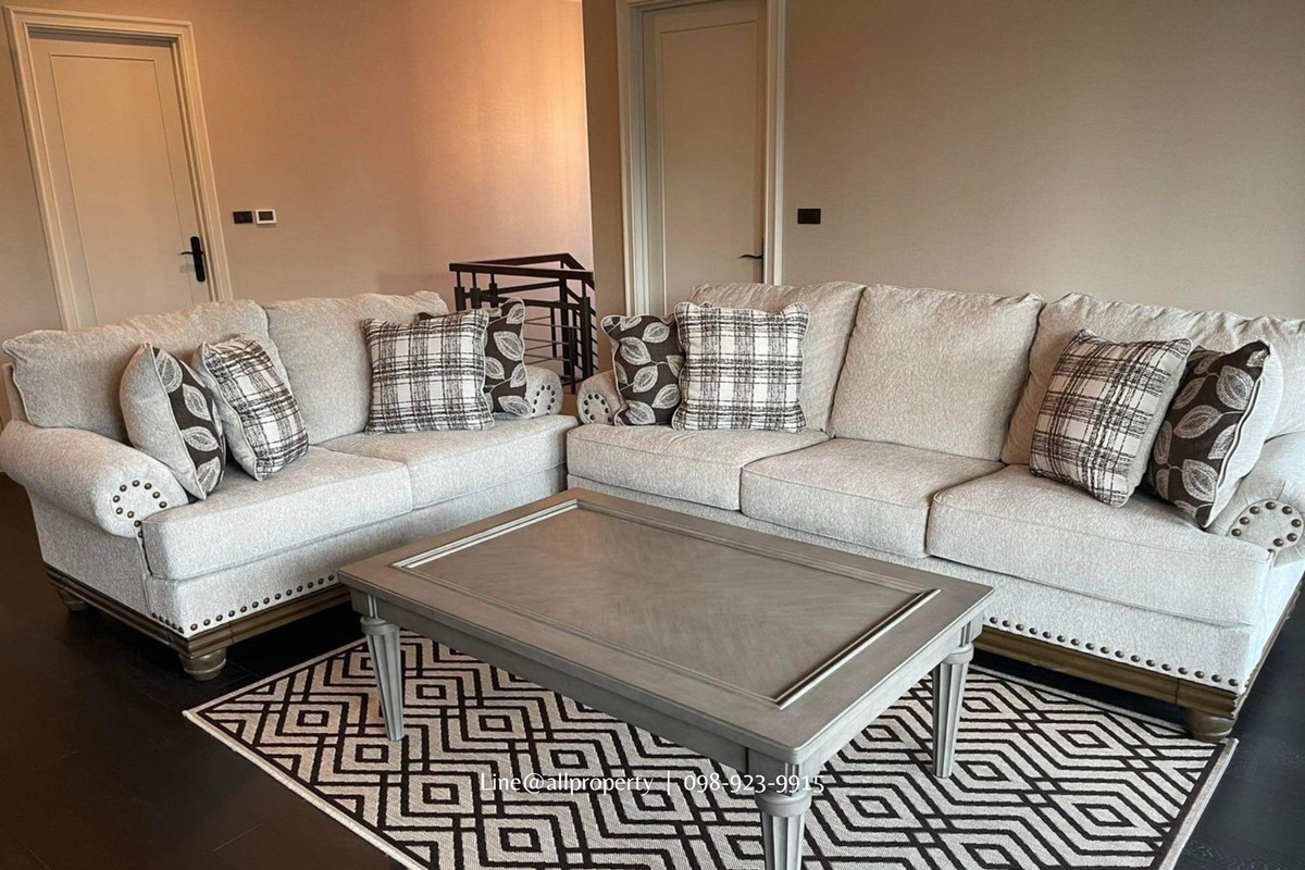 ขายบ้านพัฒนาการ ศรีนครินทร์ : ขายบ้านหรูแต่งเต็มเฟอร์นิเจอร์นำเข้า แปลงมุมหลังใหญ่สุดเศรษฐสิริกรุงเทพกรีฑา 2