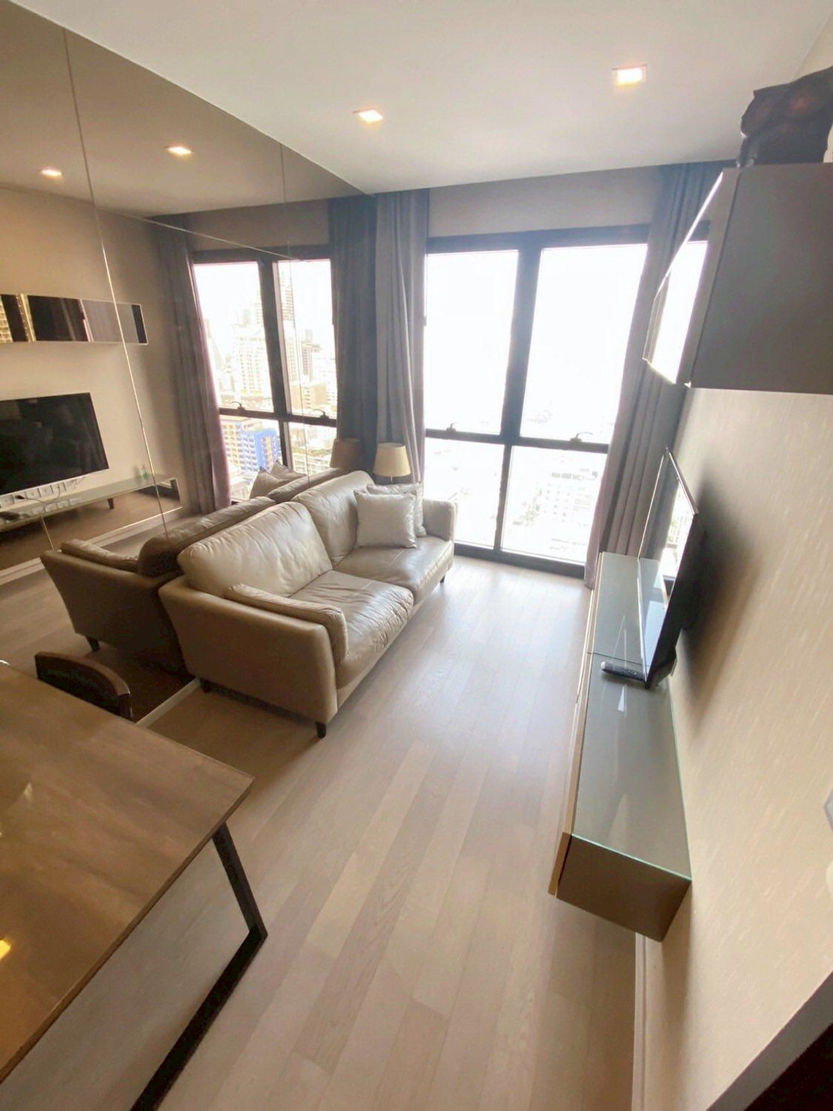 ให้เช่าคอนโดสุขุมวิท อโศก ทองหล่อ : ✨ GT16003 |  คอนโด Ashton Asoke เดินทางสะดวก ใกล้รถไฟฟ้าบีทีเอส มีรถรับส่ง ห้องสวย เฟอร์นิเจอร์ครบ พร้อมอยู่!!