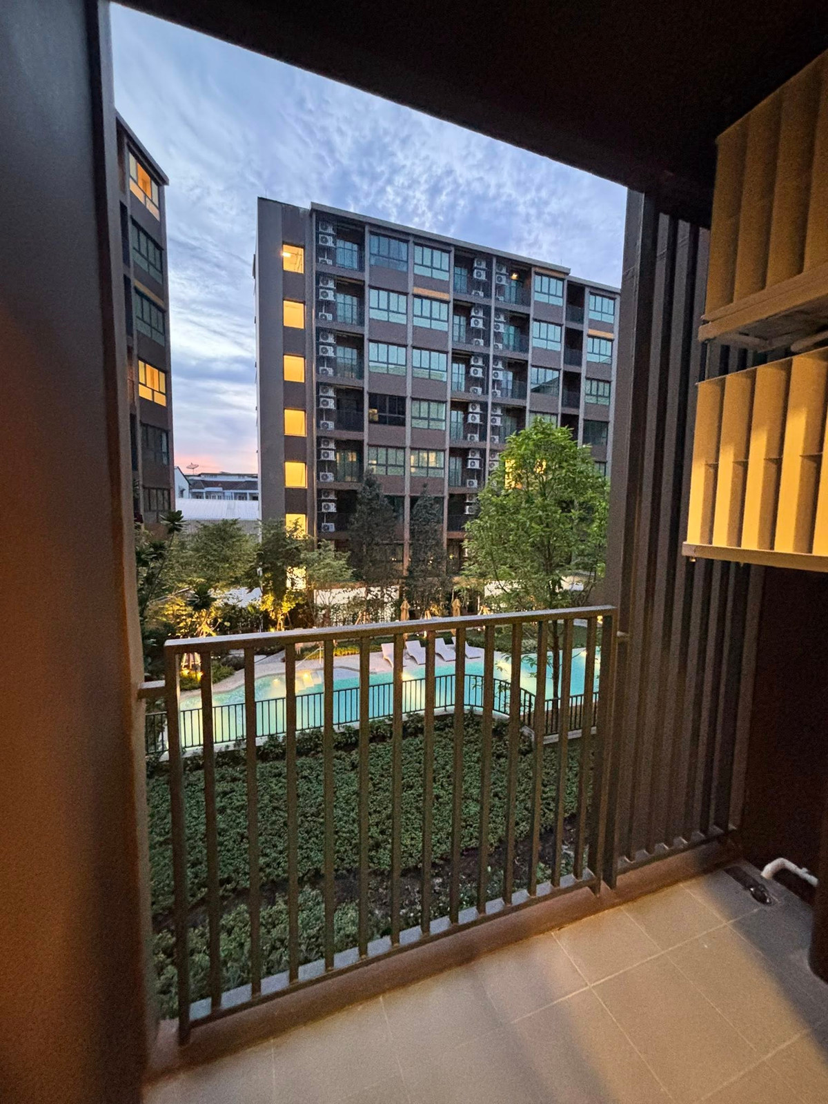 For RentCondoRamkhamhaeng, Hua Mak : For Rent ✨ dcondo Calm Ramkhamhaeng 40 ✨ Fully furnished with appliances. Near MRT Orange Line.