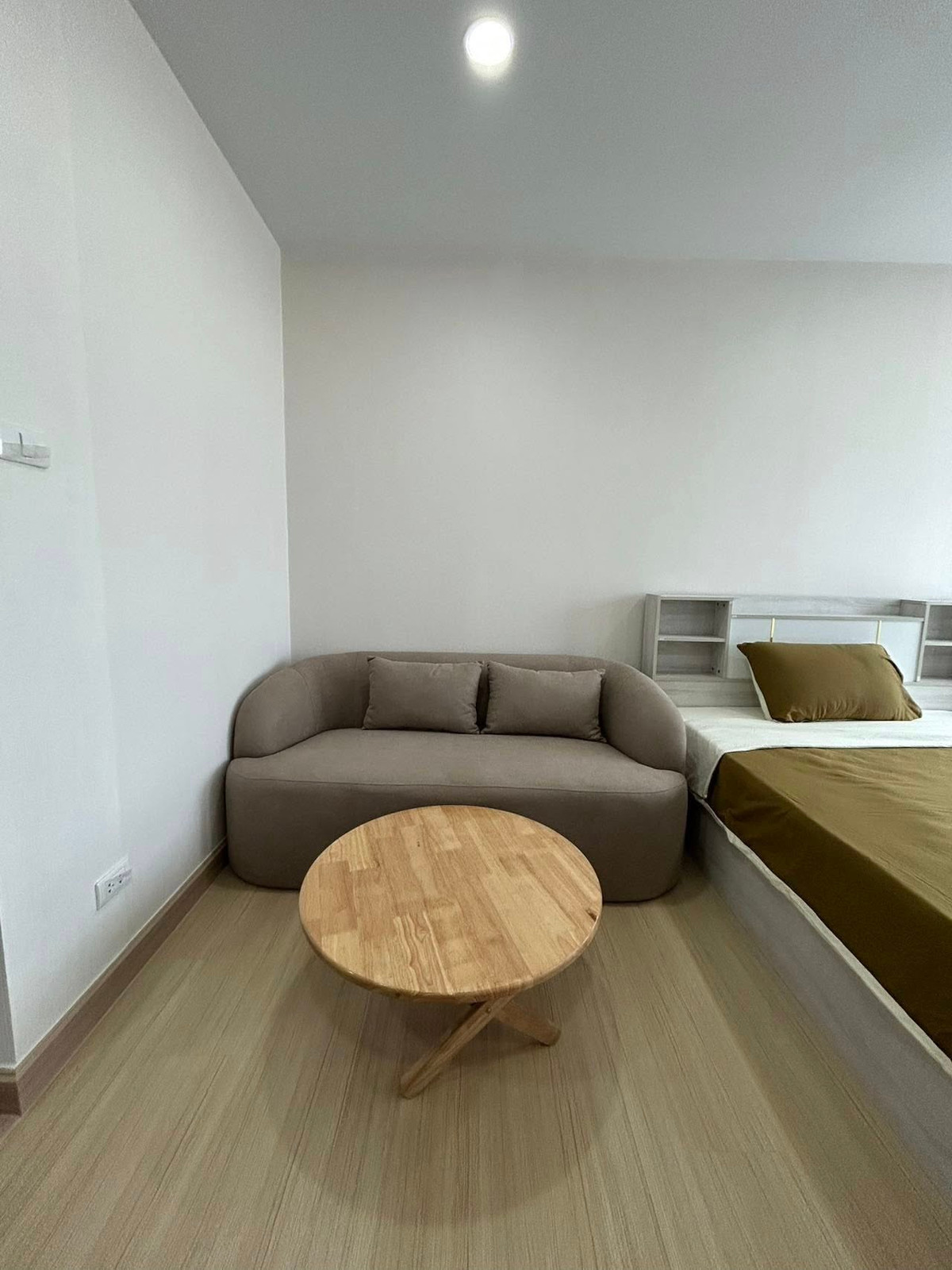 For RentCondoRamkhamhaeng, Hua Mak : For Rent 🔥 Supalai Veranda Ramkhamhaeng 🔥 Fully furnished with appliances. Near MRT Orange Line.