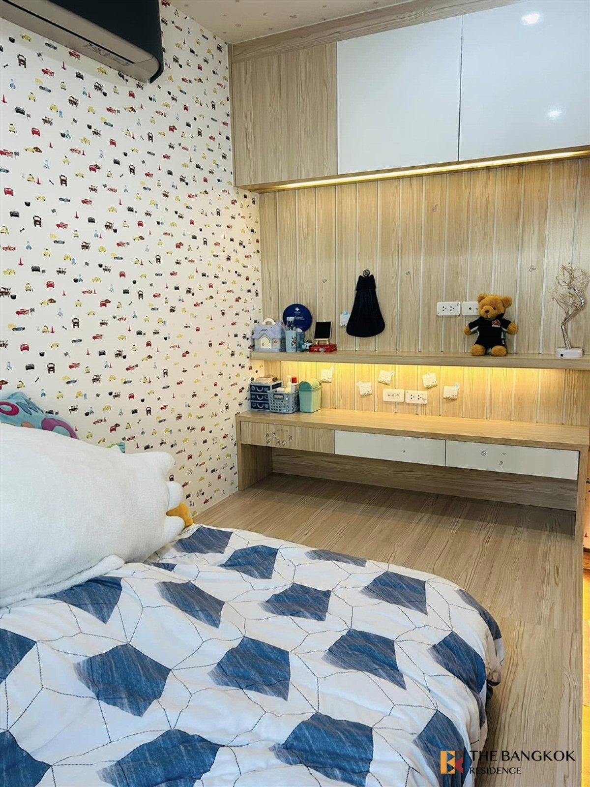 For RentThaphra, Talat Phlu, Wutthakat :  Golden Neo Sathorn 🏠 Modern Twin House Near Sathorn & ICONSIAM 🌟 