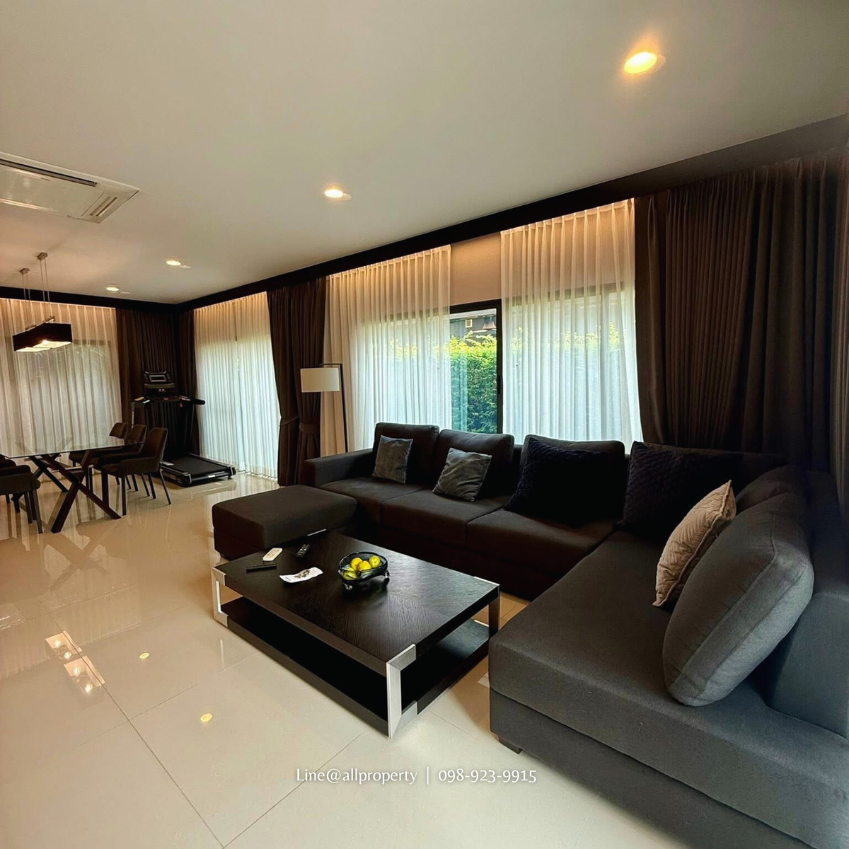 For RentHousePattanakan, Srinakarin : Luxury furnished 4-bedroom home for rent near top international schools
