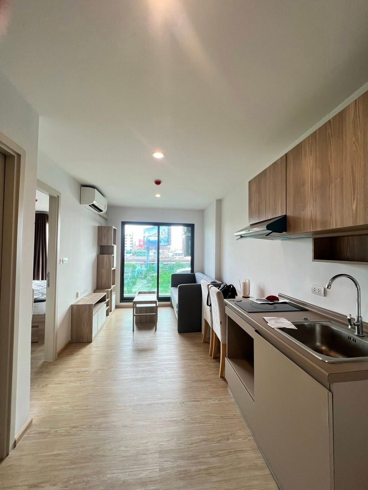 For RentCondo : ห้องราคาน่ารัก  ติด BTS  ว่างแล้วววว