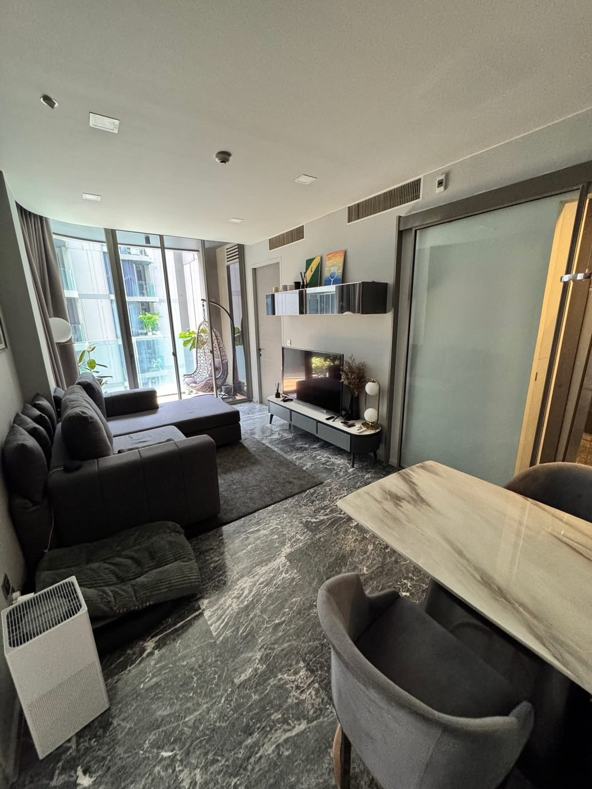 For RentCondoSukhumvit, Asoke, Thonglor : (For rent) 🟢Condo Ashton Residence Sukhumvit 44 I Rare Unit 2-BR 🐕‍🦺🦮PET FRIENDLY🐈🐈‍⬛ Fully furnished + electrical appliances ㅡ Near 🚆BTS Phrom Phong