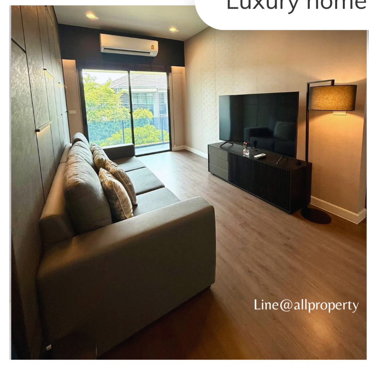 For RentHousePattanakan, Srinakarin : Luxury furnished 4-bedroom home for rent near top international schools