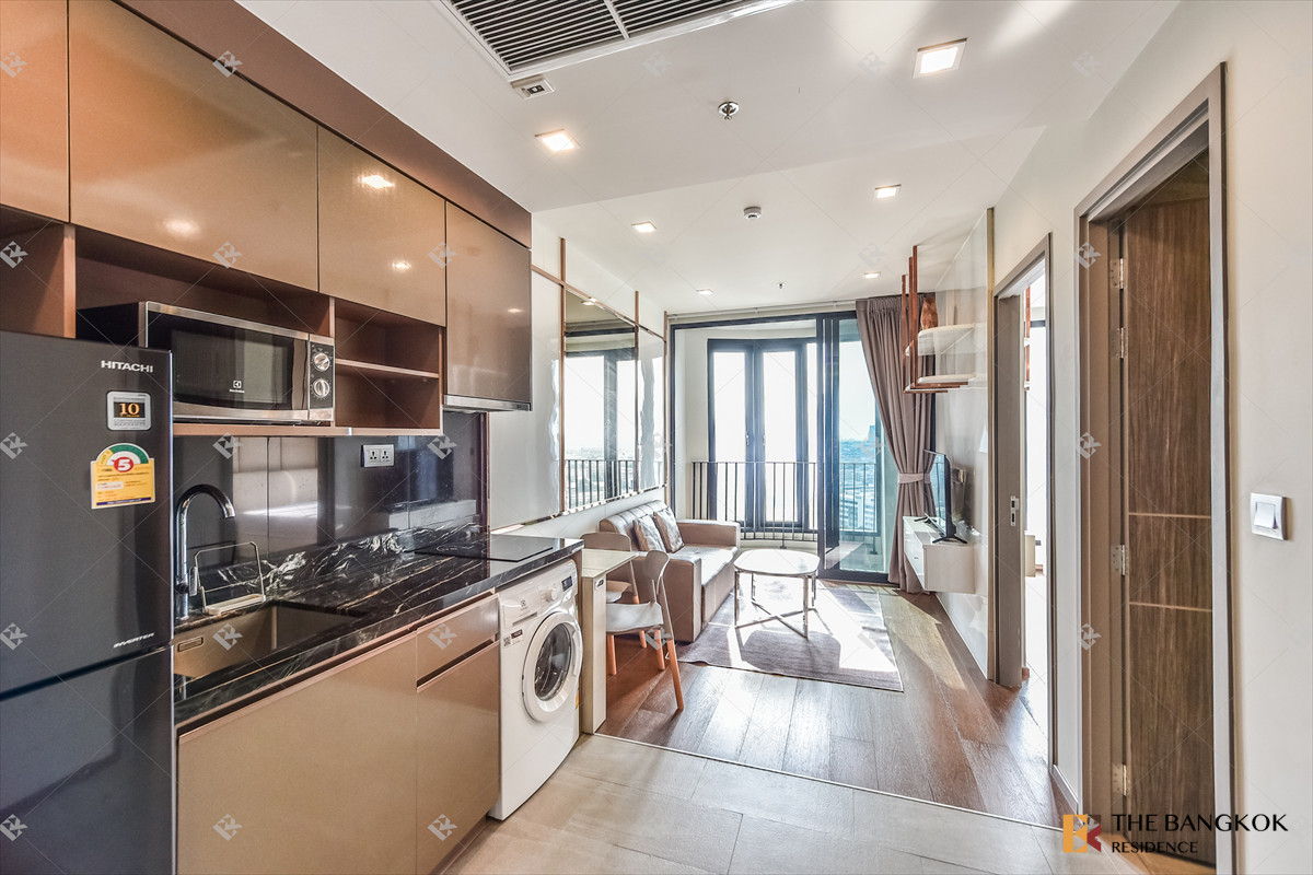 For RentCondoAri,Anusaowaree : Urgent, location next to BTS Monument, convenient travel, lots of food, good life within a budget thats more than worth it.