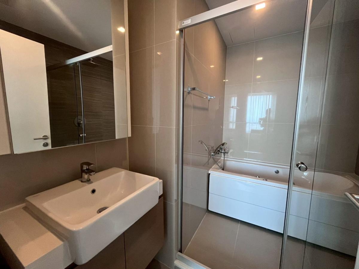 For RentCondoSriracha Laem Chabang Ban Bueng : 🔥Rent Now🔥 Knightsbridge The Ocean Sriracha, located on Sukhumvit Road, fully furnished and ready to move in.