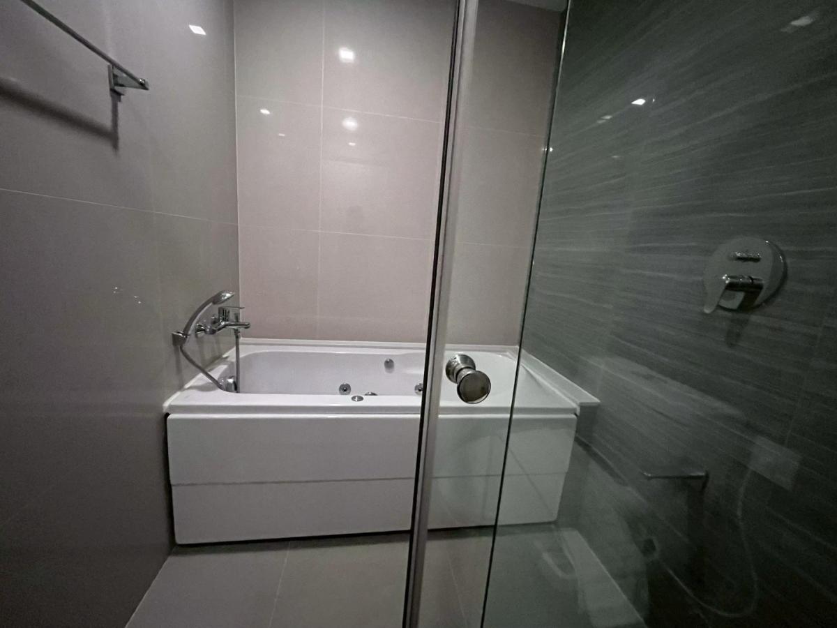 For RentCondoSriracha Laem Chabang Ban Bueng : 🔥Rent Now🔥 Knightsbridge The Ocean Sriracha, located on Sukhumvit Road, fully furnished and ready to move in.