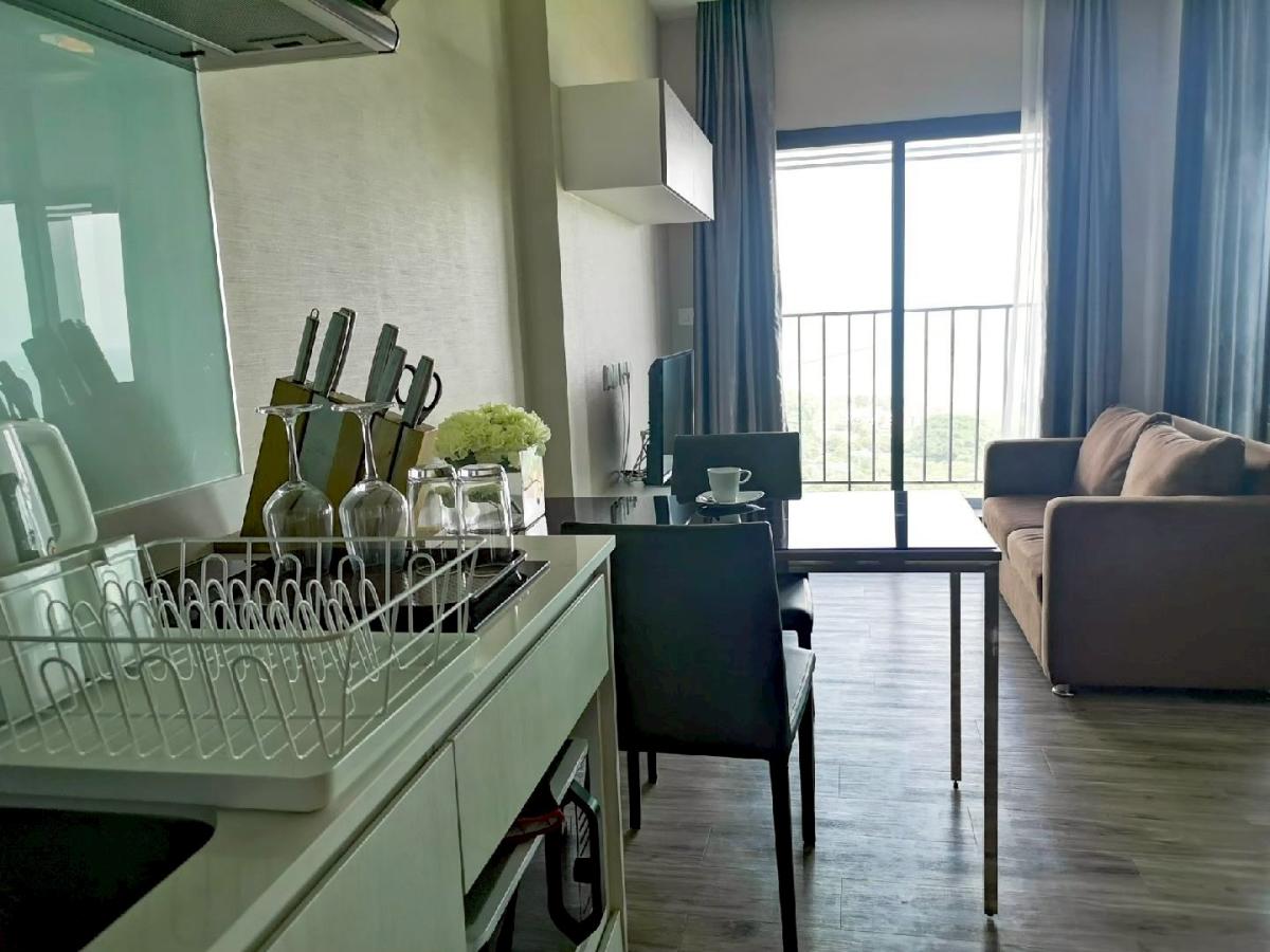 ให้เช่าคอนโดศรีราชา แหลมฉบัง บ้านบึง : 🔥เช่าด่วน🔥ไนท์บริดจ์ ดิ โอเชี่ยน ศรีราชา ติดถนนสุขุมวิท เฟอร์นิเจอร์ครบ พร้อมเข้าอยู่