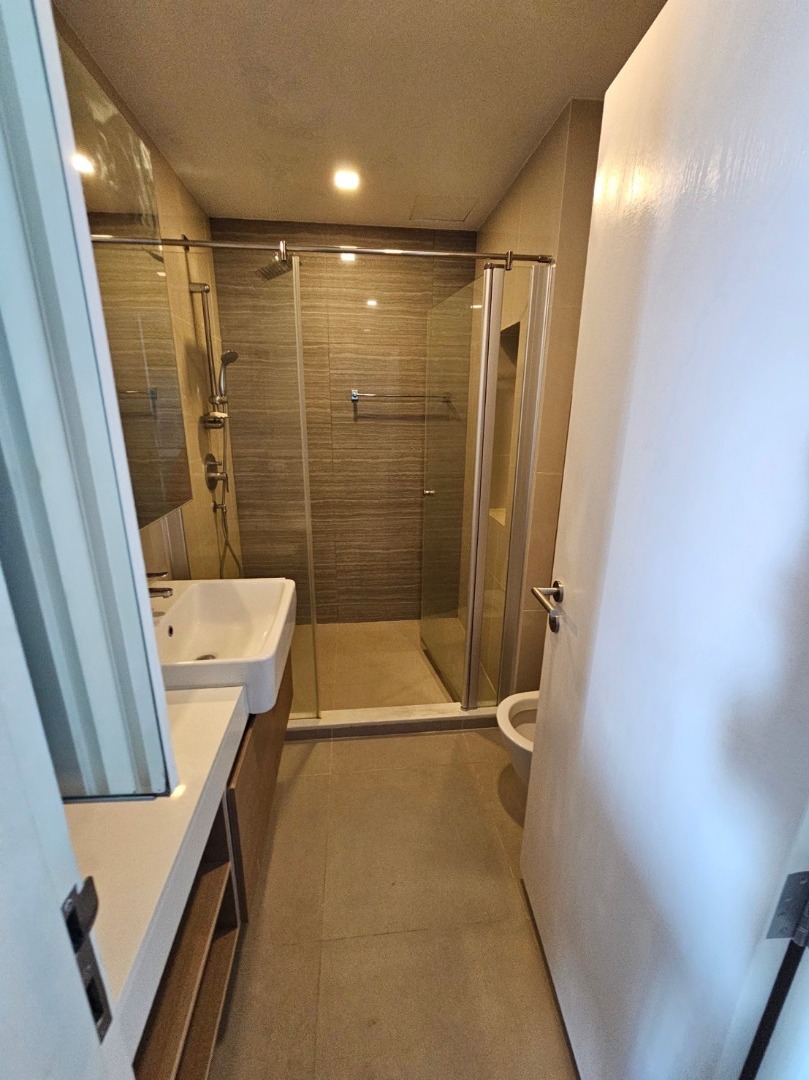 For RentCondoSriracha Laem Chabang Ban Bueng : 🔥Rent Now🔥 Knightsbridge The Ocean Sriracha, located on Sukhumvit Road, fully furnished and ready to move in.