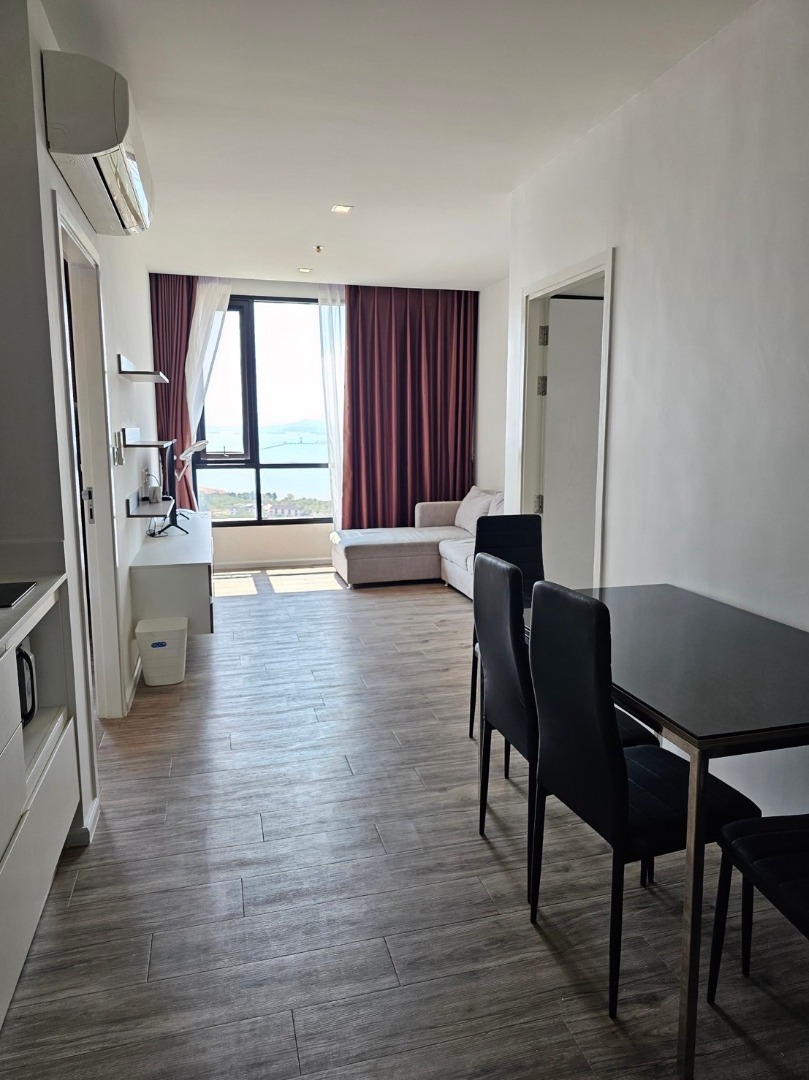 ให้เช่าคอนโดศรีราชา แหลมฉบัง บ้านบึง : 🔥เช่าด่วน🔥ไนท์บริดจ์ ดิ โอเชี่ยน ศรีราชา ติดถนนสุขุมวิท เฟอร์นิเจอร์ครบ พร้อมเข้าอยู่