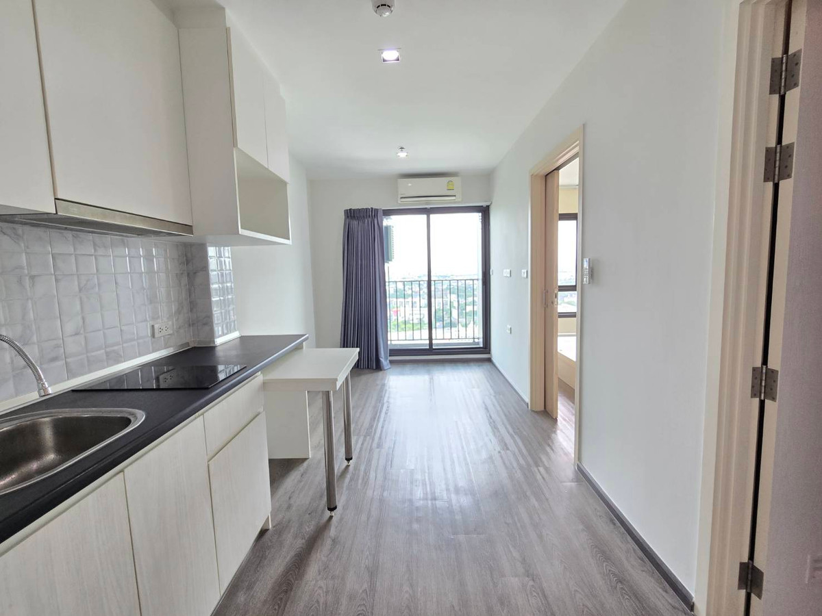 ขายคอนโดพัฒนาการ ศรีนครินทร์ : ขายคอนโด Rich Park @ Triple Station ชั้น 30 ใกล้ MRT หัวหมาก ราคา 2.69 ล้าน