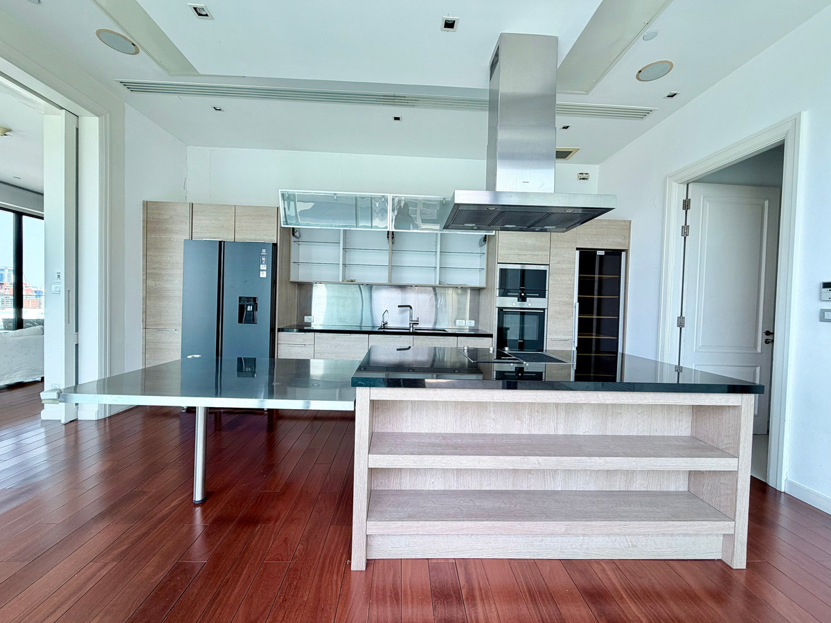 คอนโดสุขุมวิท อโศก ทองหล่อ : Le Raffine 39 Luxury Duplex Condo for Sale & Rent Available NOW!