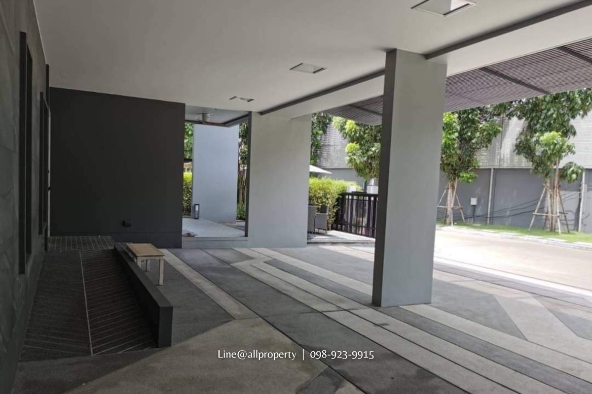 ขายบ้านพัฒนาการ ศรีนครินทร์ : ขายบ้านหรูแต่งเต็มเฟอร์นิเจอร์นำเข้า แปลงมุมหลังใหญ่สุดเศรษฐสิริกรุงเทพกรีฑา 2