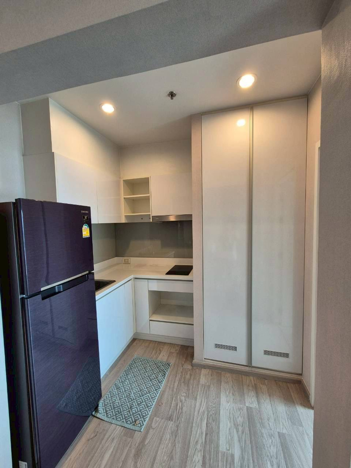 For SaleCondoRama9, Petchburi, RCA : Urgent Sale 📍 The Privacy Rama 9 📍 Fully furnished and equipped with appliances. Near Airport Link Ramkhamhaeng.