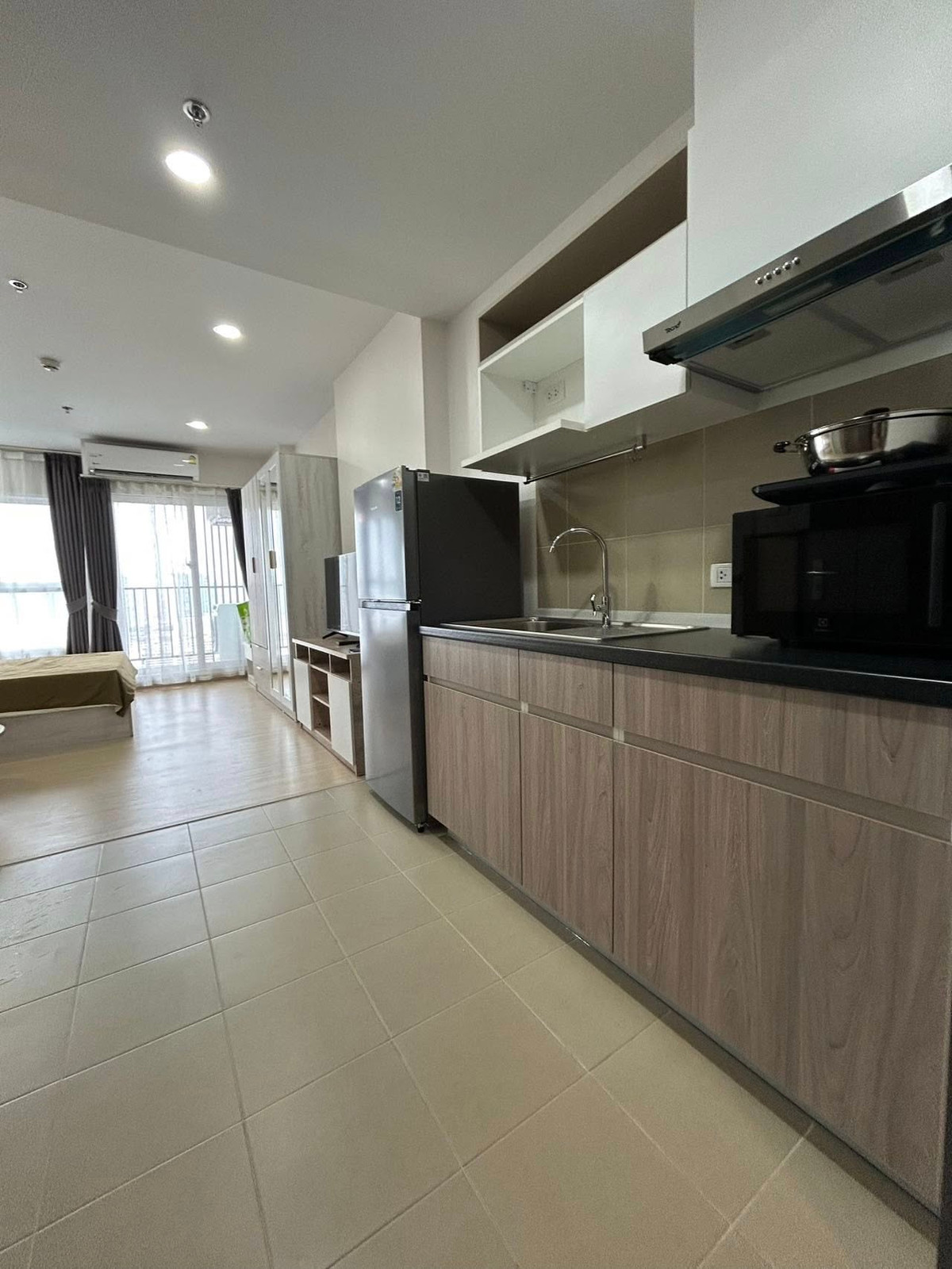 For RentCondoRamkhamhaeng, Hua Mak : For Rent 🔥 Supalai Veranda Ramkhamhaeng 🔥 Fully furnished with appliances. Near MRT Orange Line.