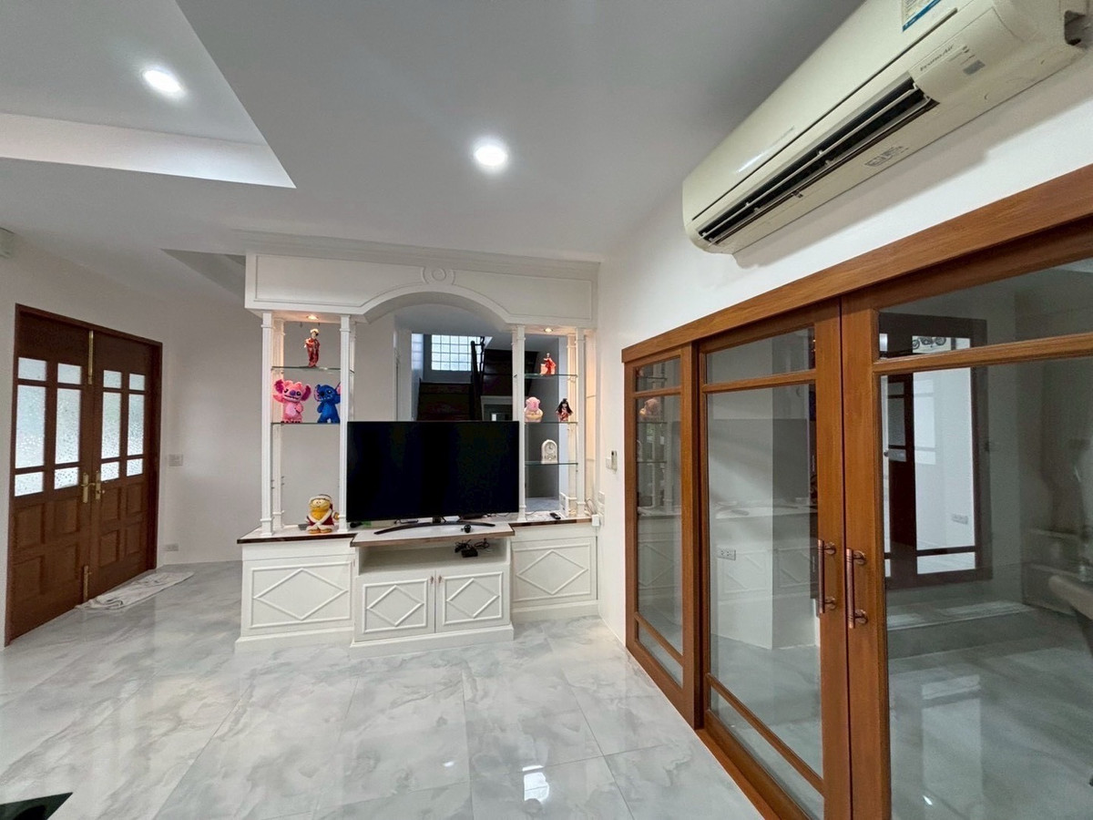 ให้เช่าบ้านมีนบุรี-ร่มเกล้า : ให้เช่าบ้าน