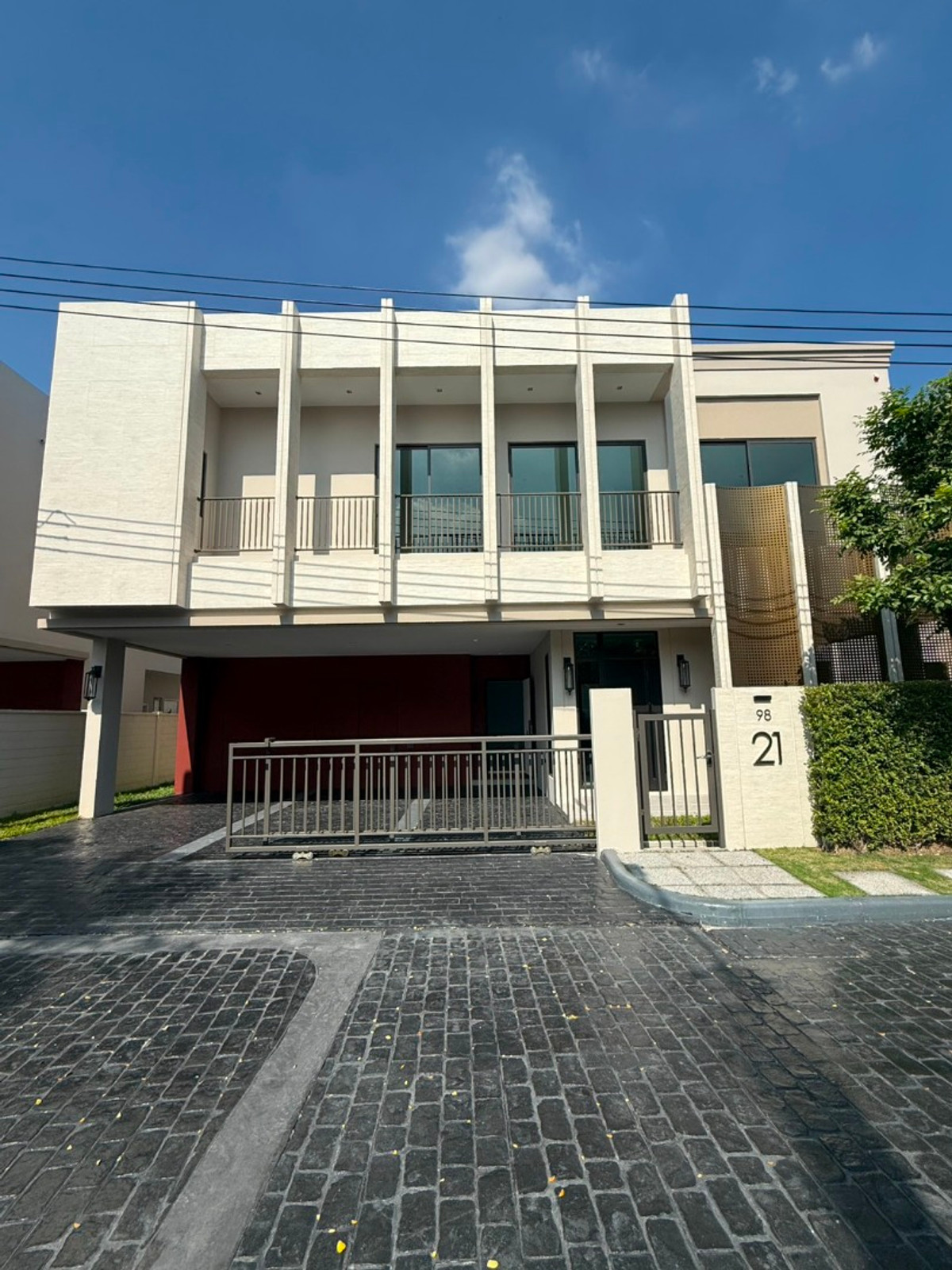 For SaleHouseBangna, Bearing, Lasalle : 🔥 LIMITED POSSESSION | “The Best Deal” a historic discount 👑 Exclusive Privilege with ultimate privacy, only 40 units available