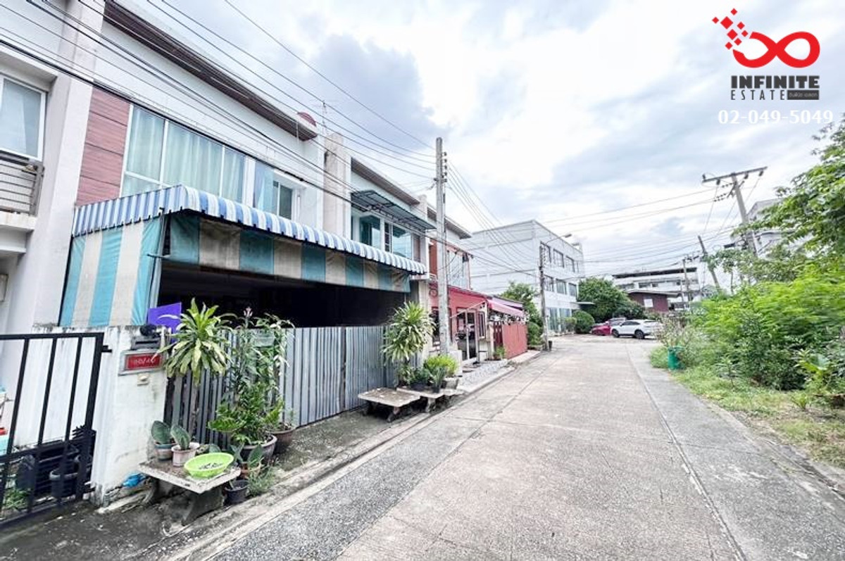 ขายทาวน์โฮมลาดพร้าว101 แฮปปี้แลนด์ : ขายทาวน์เฮาส์ 21ตรว. ม.อินเฮ้าส์ ลาดพร้าว 83 ใกล้รถไฟฟ้าสายสีเหลือง 