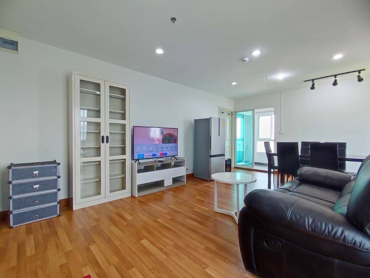 ให้เช่าคอนโดบางซื่อ วงศ์สว่าง เตาปูน : ให้เช่า regent home บางซ่อน phase 27 ขนาด 56 ตรม  ให้เช่าด่วน 12,500 บาท สนใจ line @900cqqhk tel 0859114585. 