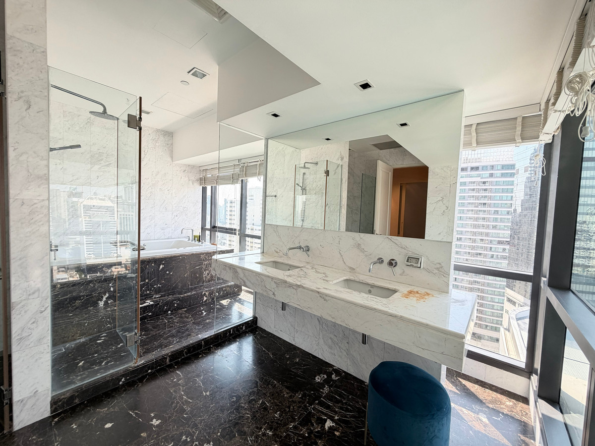 คอนโดสุขุมวิท อโศก ทองหล่อ : Le Raffine 39 Luxury Duplex Condo for Sale & Rent Available NOW!