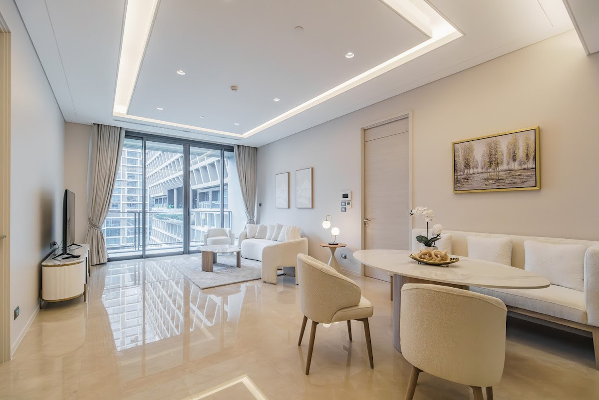 ขายคอนโดวิทยุ ชิดลม หลังสวน : The Residences at Sindhorn Kempinski, Contact 062-496-6454