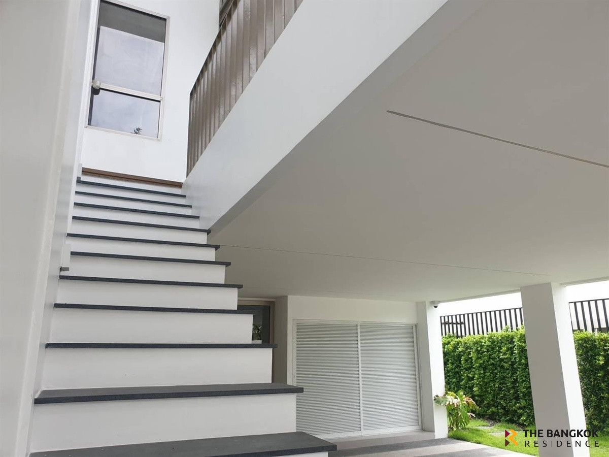 ขายทาวน์โฮมลาดพร้าว เซ็นทรัลลาดพร้าว : 🏡ทาวน์โฮม  พร้อมลิฟต์ส่วนตัว ฟังก์ชันครบ Luxe 35 รัชดา-ลาดพร้าว 