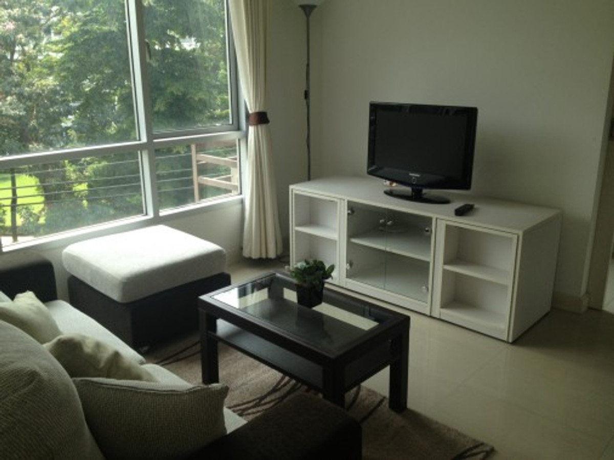 For RentCondoSukhumvit, Asoke, Thonglor : Low floor 53 sqm condo at Condo One Thonglor  for rent 25,000THB per month, Sukhumvit soi 55, Thonglor BTS