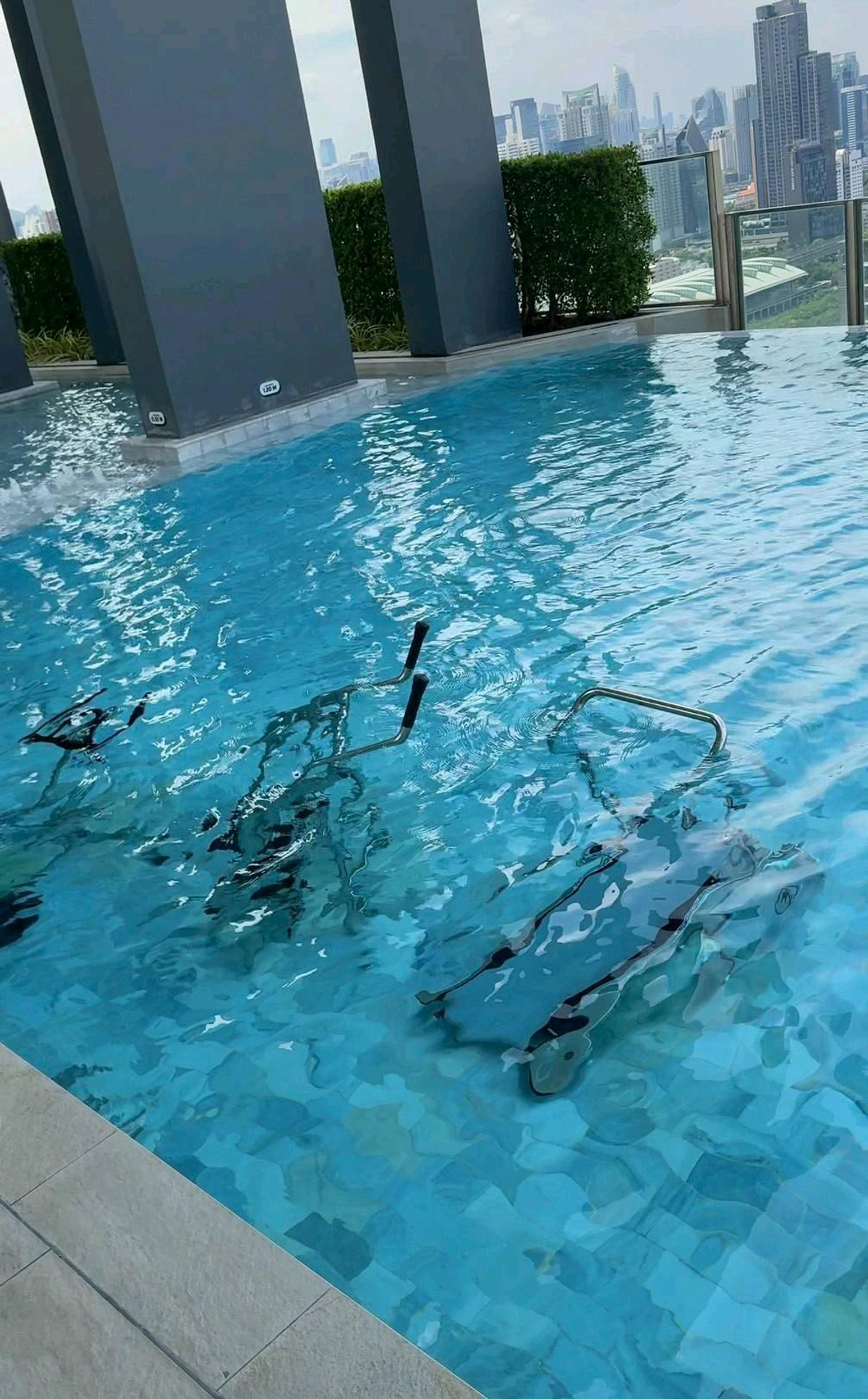 ให้เช่าคอนโดพระราม 9 เพชรบุรีตัดใหม่ RCA : ✨ Duplex ห้องสวย เพดานสูง วิวแยกพระราม 9 ทำเลศักยภาพ ใจกลางเมือง ✨