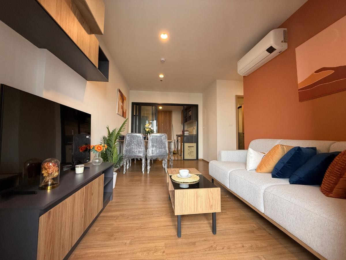 ขายคอนโดลาดพร้าว เซ็นทรัลลาดพร้าว : 💥 Rare Unit! ขายห้องตัวอย่างแต่งครบ ดีลที่ดีที่สุด วิวสวน 8 ไร่ ห้องเดียวเท่านั้น! มาพร้อมสิทธิ์ “อยู่ฟรี..ไม่ต้องจ่ายค่าส่วนกลาง 5 ปีเต็ม!“