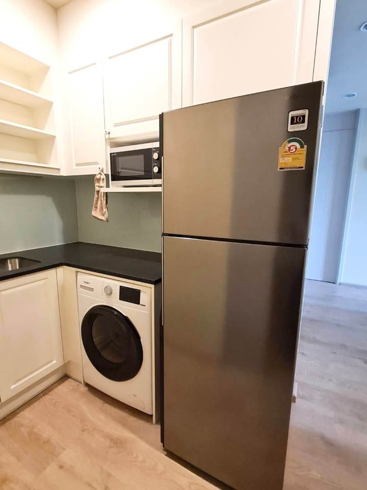 ให้เช่าคอนโดสุขุมวิท อโศก ทองหล่อ : คอนโด Noble Recole Sukhumvit 19 เดินทางสะดวก ใกล้รถไฟฟ้าบีทีเอส มีรถรับส่ง เฟอร์นิเจอร์ครบ พร้อมอยู่!!