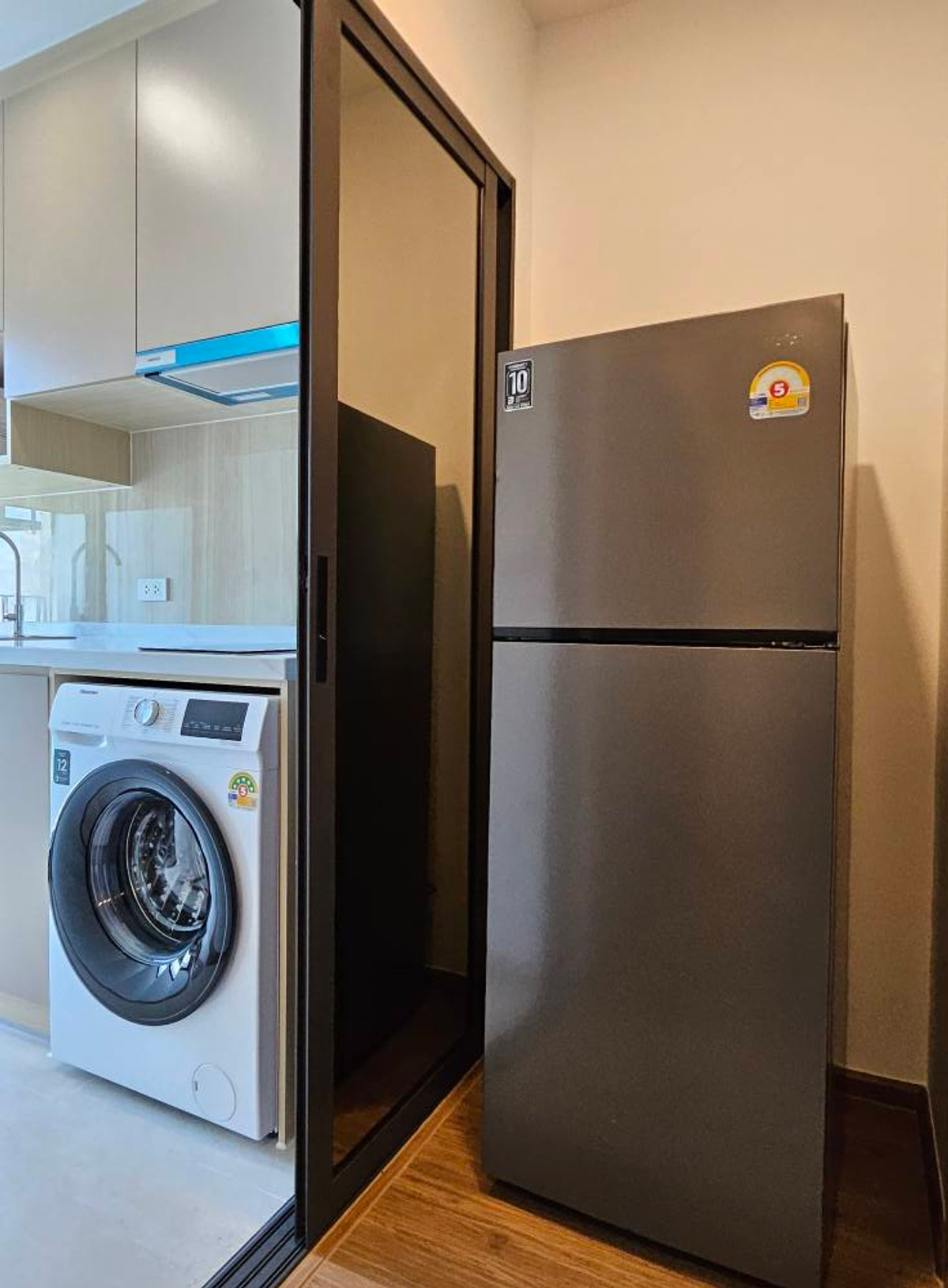 For RentCondoRamkhamhaeng, Hua Mak : For Rent ✨ The Livin Ramkhamhaeng ✨ Near MRT Interchange Lam Sali. Fully furnished with appliances.