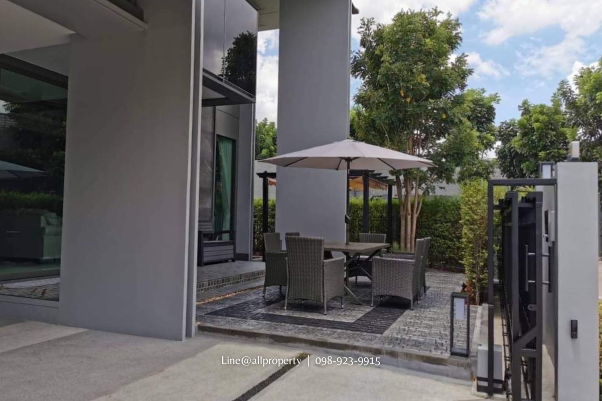 ขายบ้านพัฒนาการ ศรีนครินทร์ : ขายบ้านหรูแต่งเต็มเฟอร์นิเจอร์นำเข้า แปลงมุมหลังใหญ่สุดเศรษฐสิริกรุงเทพกรีฑา 2