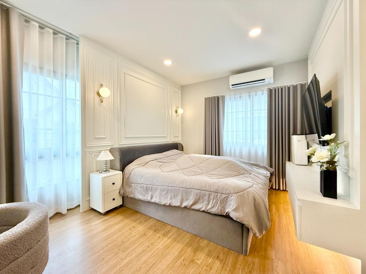 ขายบ้านบางนา แบริ่ง ลาซาล : 🔥 Rare Possession!  ดีลลับที่นักลงทุนระดับ High-End ต้องครอบครอง