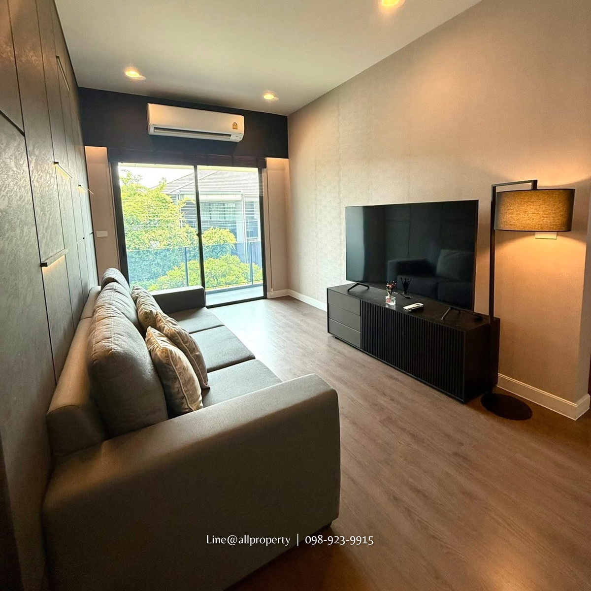 For RentHousePattanakan, Srinakarin : Luxury furnished 4-bedroom home for rent near top international schools