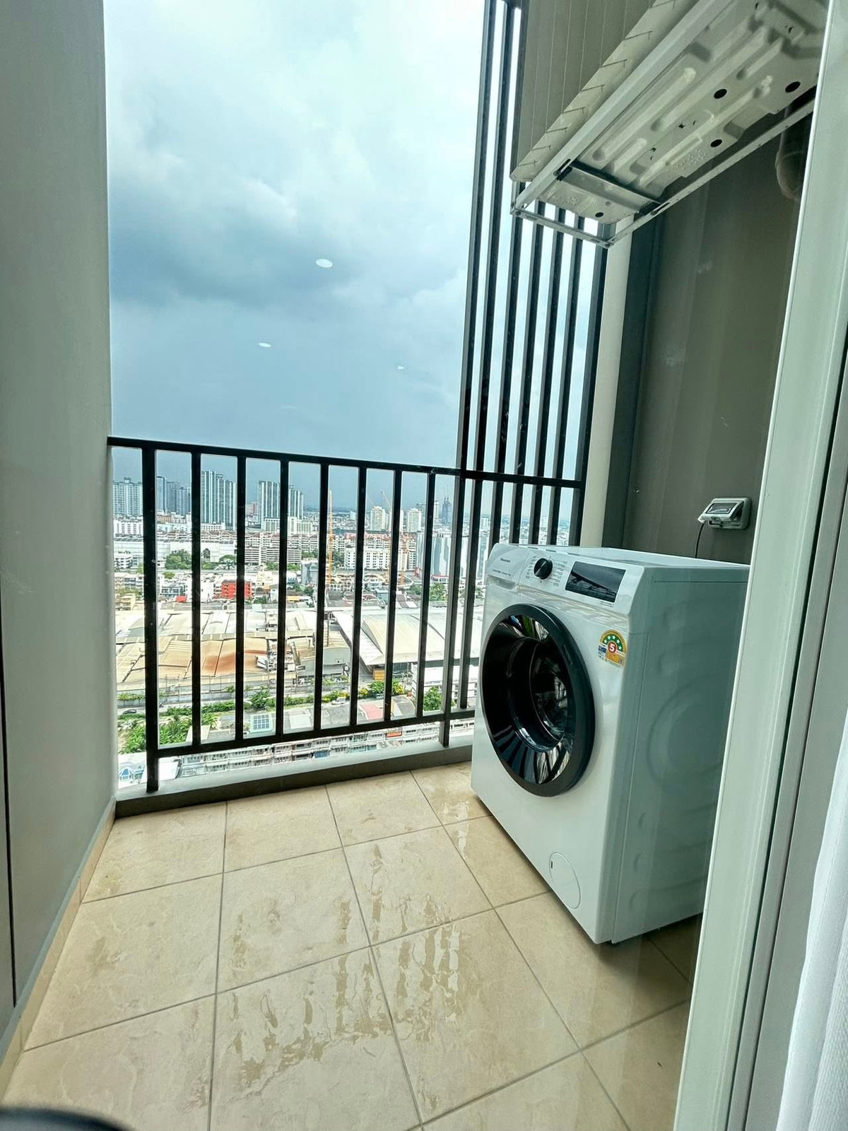 For RentCondoRamkhamhaeng, Hua Mak : For Rent 🔥 Supalai Veranda Ramkhamhaeng 🔥 Fully furnished with appliances. Near MRT Orange Line.