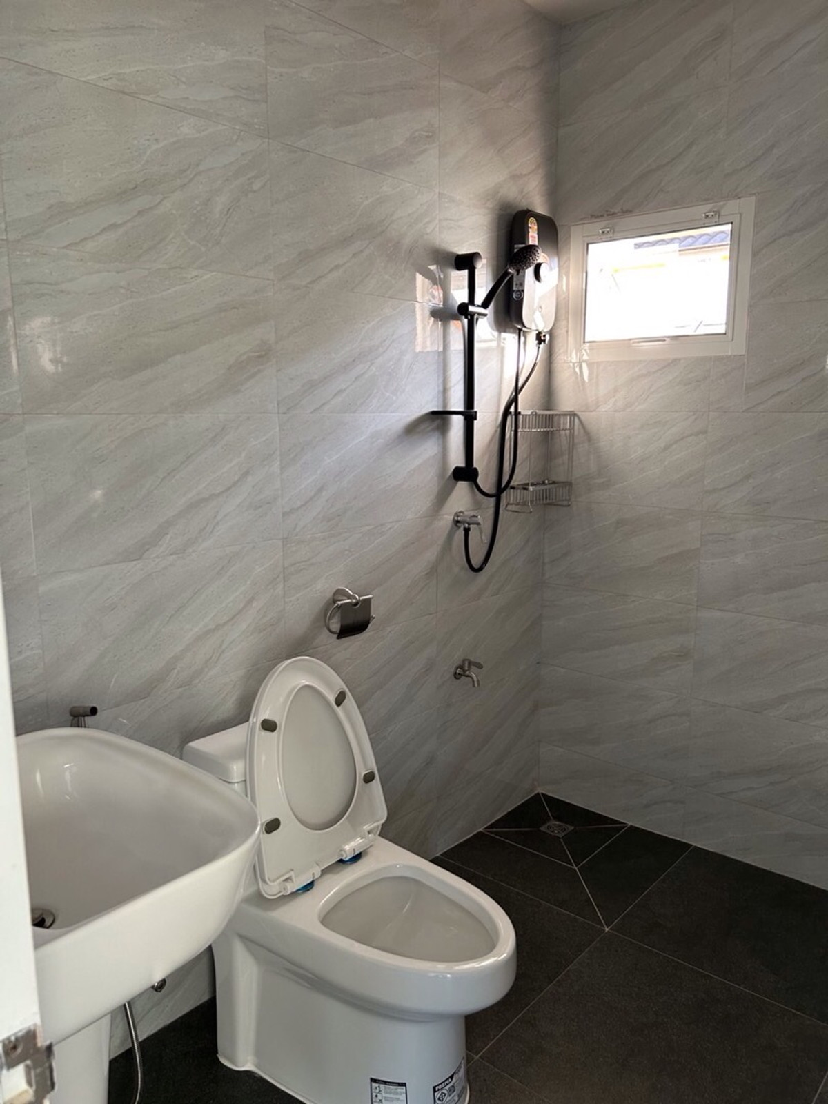 HouseMin Buri, Romklao : 2-story detached house for rent, Perfect Place Village, Ramkhamhaeng 164, Bangkok.