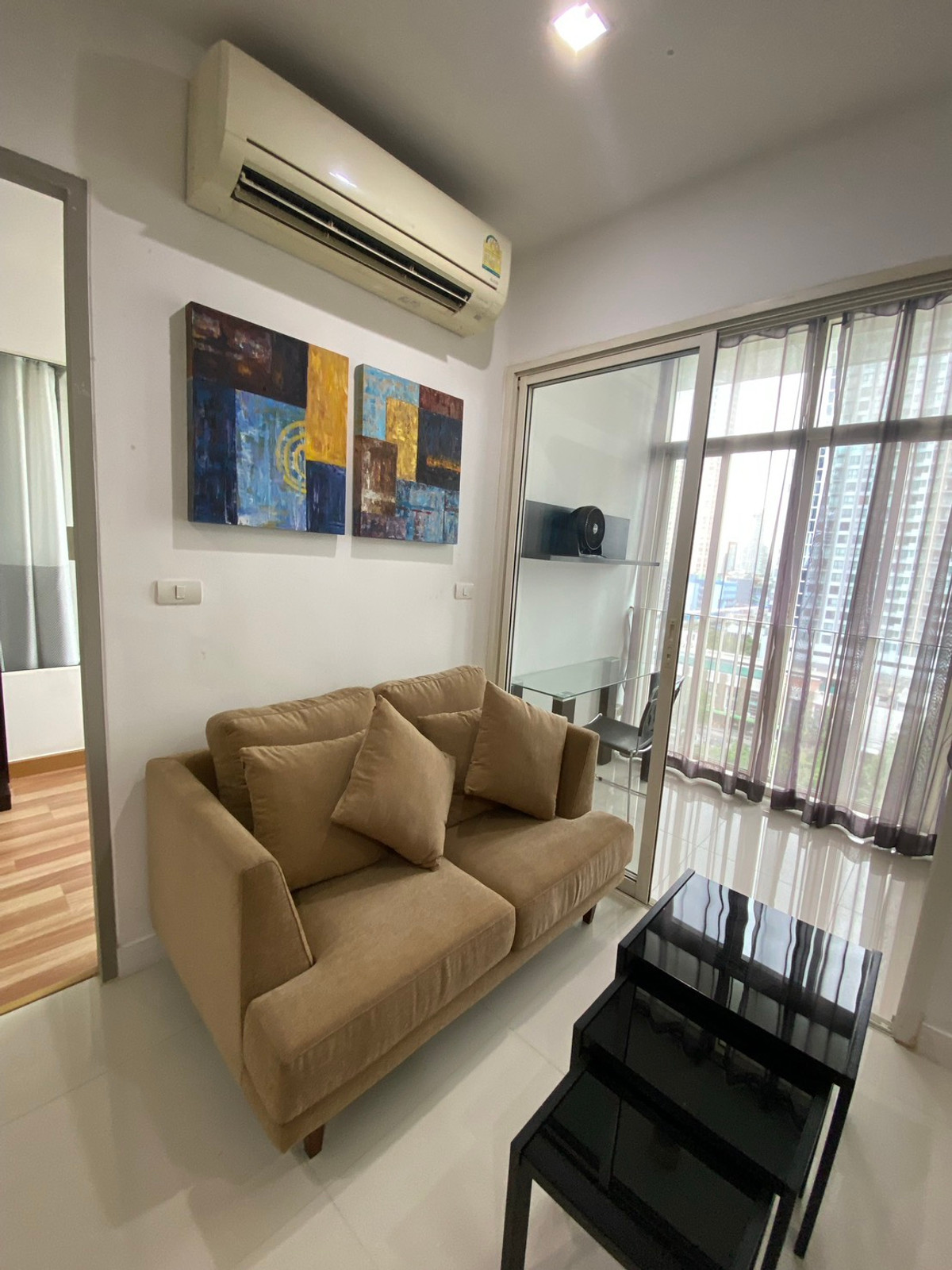 For RentCondoOnnut, Udomsuk : 1 bed 1 bath 35 sqm condo at Ideo Verve Sukhumvit for rent 22,000THB per month, next to Onnut BTS