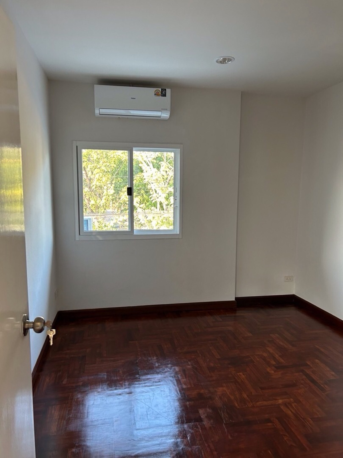 HouseMin Buri, Romklao : 2-story detached house for rent, Perfect Place Village, Ramkhamhaeng 164, Bangkok.