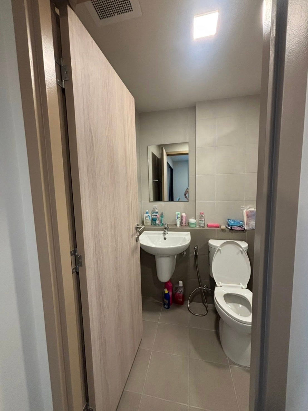 For RentCondoRamkhamhaeng, Hua Mak : For Rent 🔥 dcondo Calm Ramkhamhaeng 40 🔥 Fully furnished and equipped with appliances. Near MRT Orange Line.