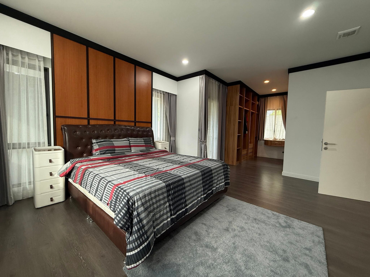 For RentHousePattanakan, Srinakarin : Detached house for rent ✨ Setthasiri-Krungthep Kreetha 2 ✨ 4 bedrooms, 4 bathrooms, fully furnished and equipped with appliances.