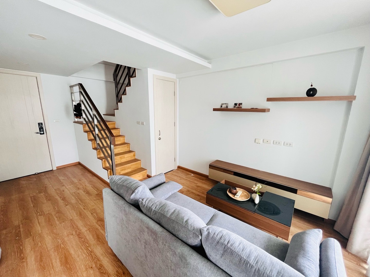 For RentCondoRama9, Petchburi, RCA : Duplex 2 floors, 2 bedrooms, near Central Rama 9, RCA.