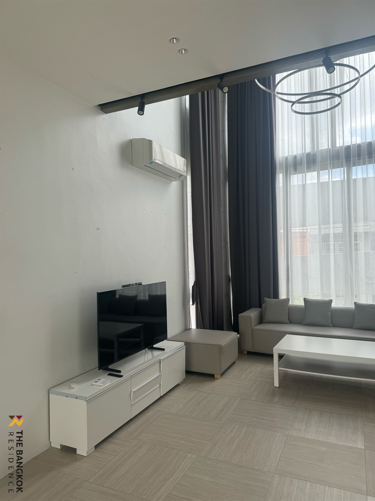 ขายทาวน์โฮมลาดพร้าว เซ็นทรัลลาดพร้าว : 🏡ทาวน์โฮม  พร้อมลิฟต์ส่วนตัว ฟังก์ชันครบ Luxe 35 รัชดา-ลาดพร้าว 