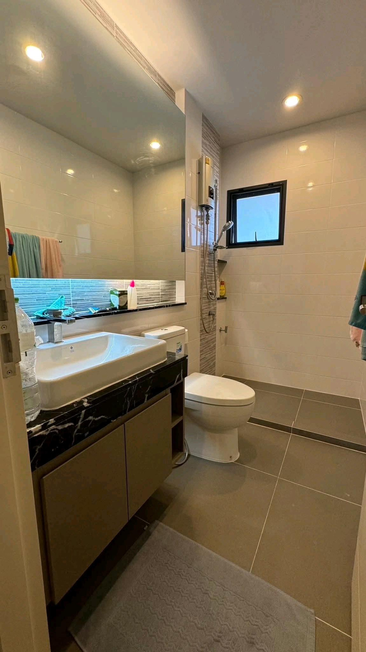 For RentHousePattanakan, Srinakarin : ✨ House next to the garden, next to the clubhouse | Pets allowed | Accepts Chinese and foreigners.