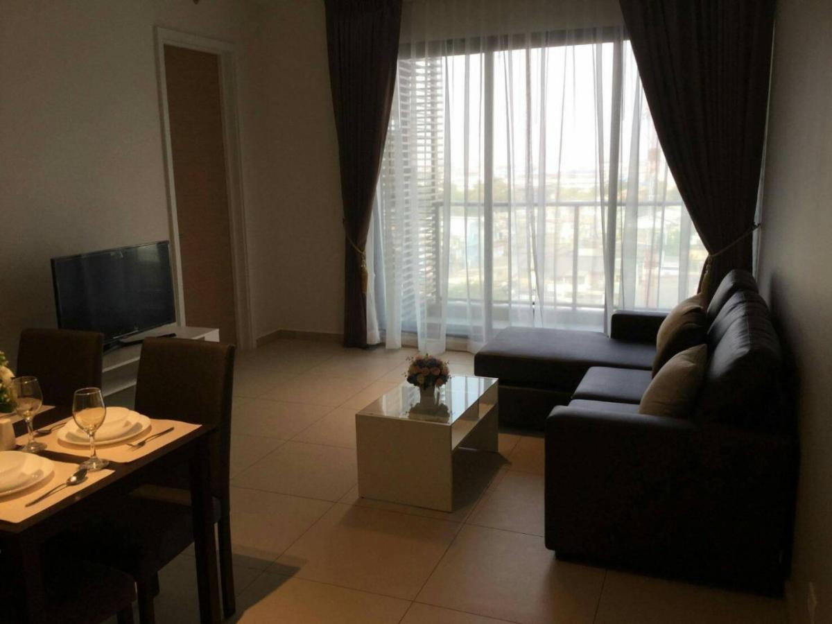 ให้เช่าคอนโดสุขุมวิท อโศก ทองหล่อ : Condo for Rent: The Lofts Ekkamai Near BTS Ekkamai