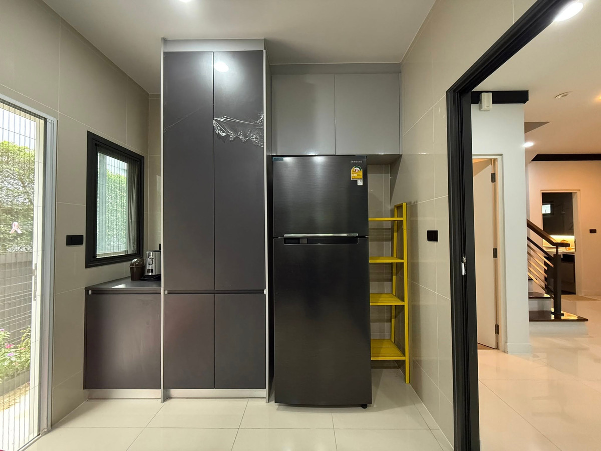 For RentHousePattanakan, Srinakarin : Detached house for rent ✨ Setthasiri-Krungthep Kreetha 2 ✨ 4 bedrooms, 4 bathrooms, fully furnished and equipped with appliances.