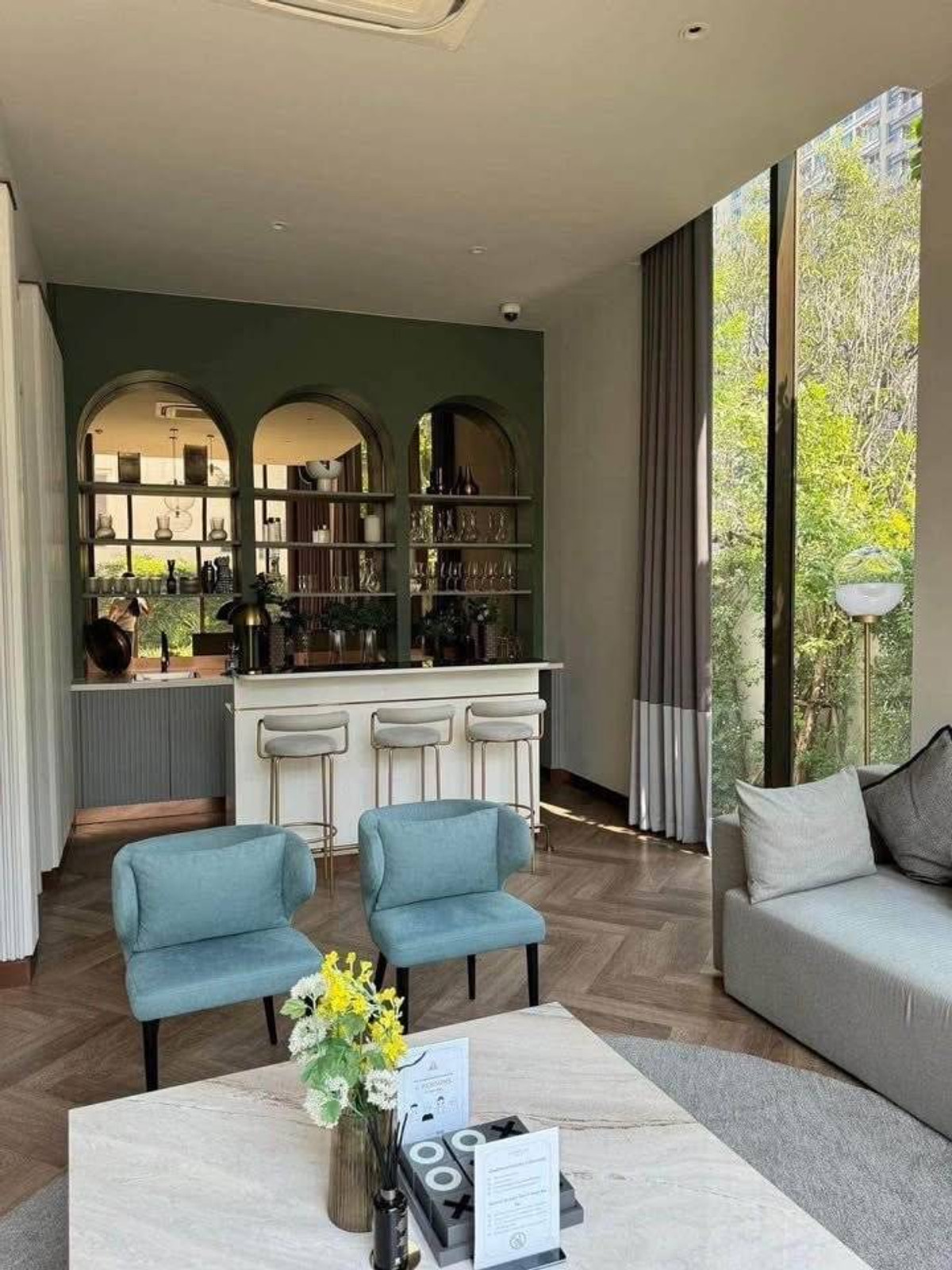 ให้เช่าคอนโดสุขุมวิท อโศก ทองหล่อ : 145AGBE✨ ให้เช่าคอนโดหรู Chapter Thonglor 25 ทำเลทองใจกลางทองหล่อ 