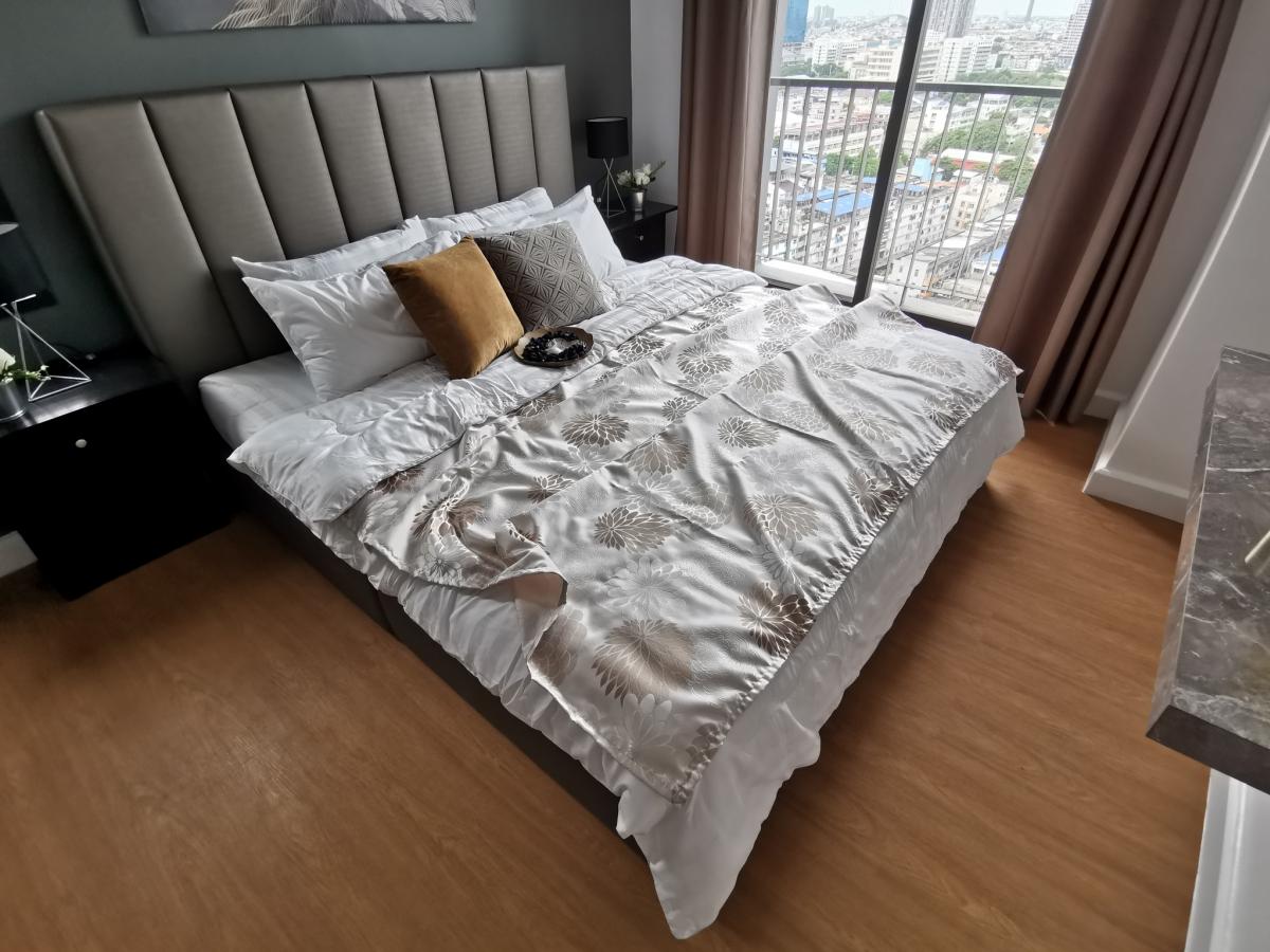 For RentCondoSathorn, Narathiwat : New condo in the heart of Sathorn, beautiful view, 1 bedroom, only 23,000 baht/monthNear BTS Chong Nonsi, convenient for all travel, with complete facilities.